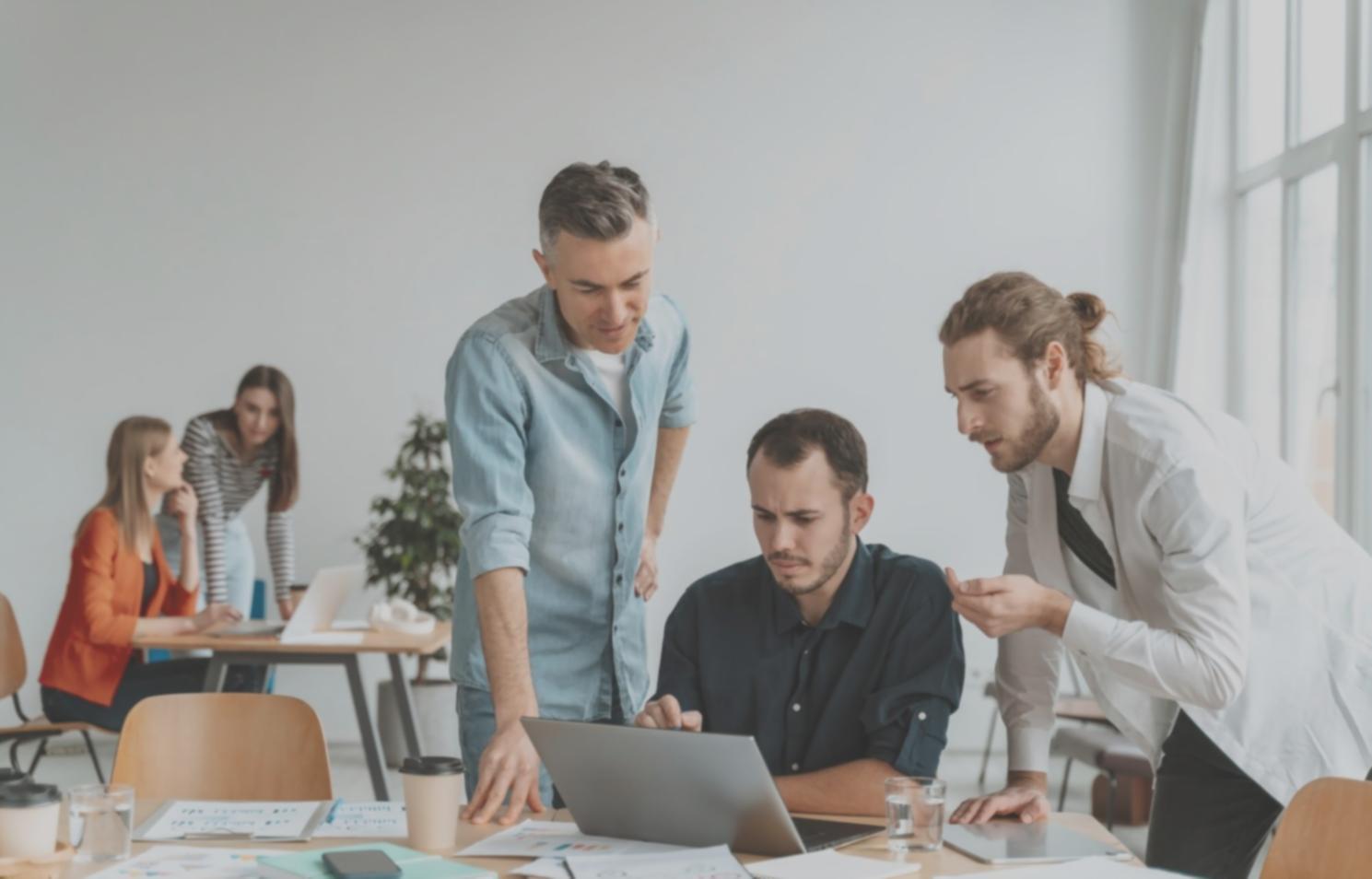 Professionelle Finanzberatung und Risikoanalyse